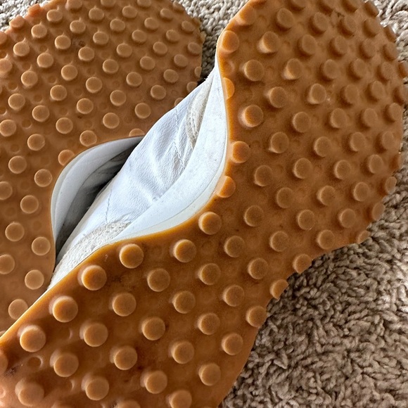 New Balance x Levi’s 327 - Picture 7 of 7